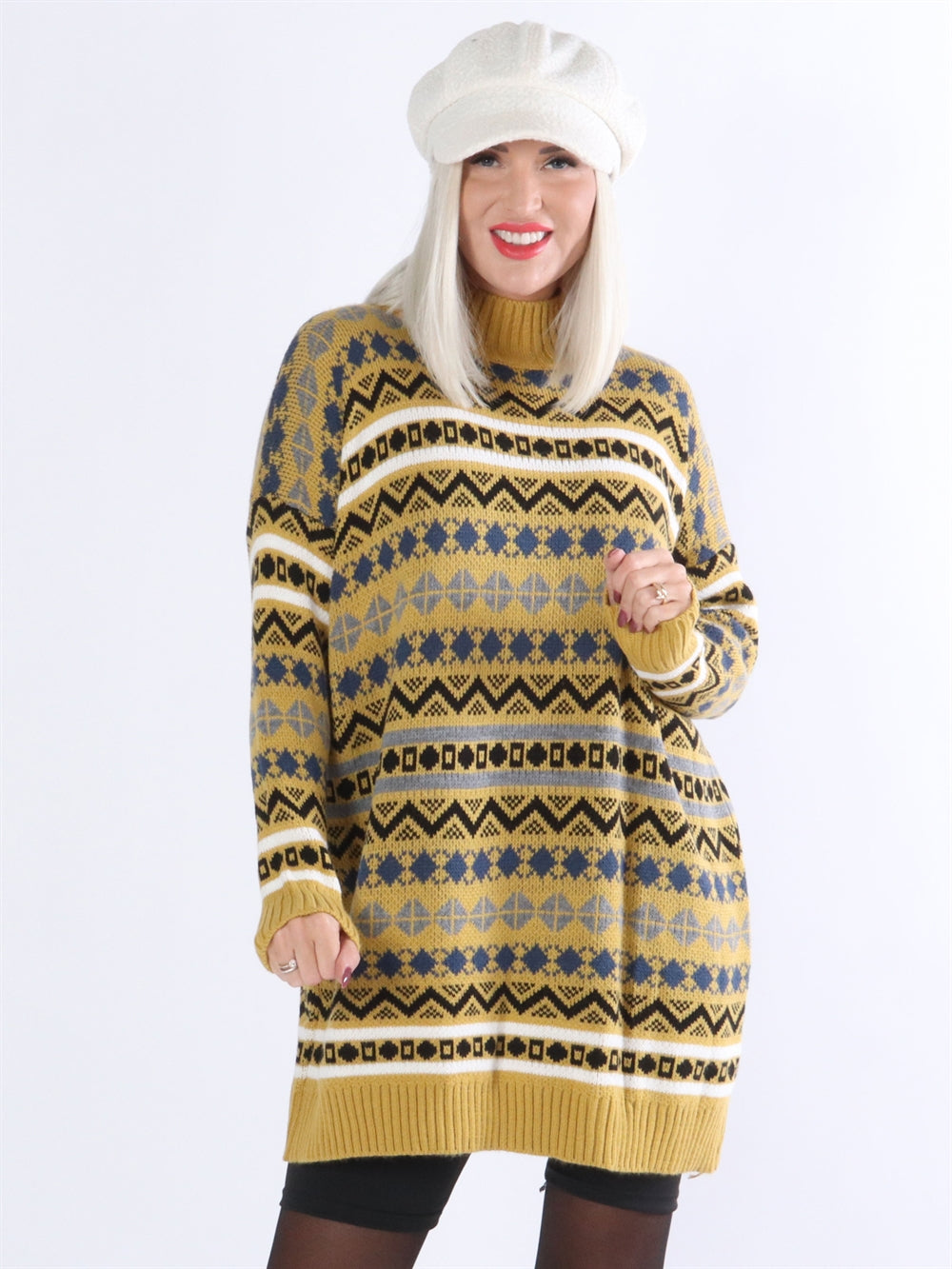 Lia - Mønstret strikkjole